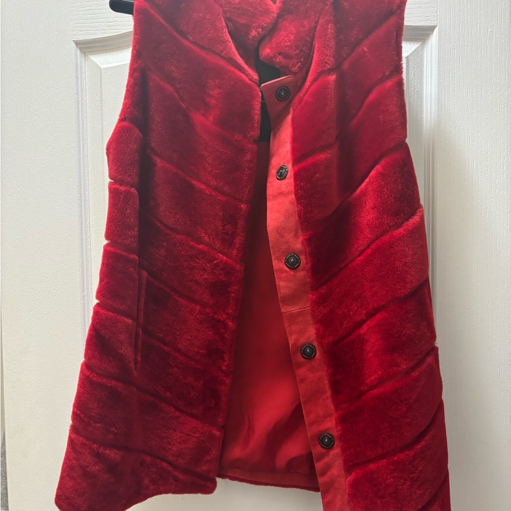 GORSKI Vibrant Red Lamb Shearling Fur Vest